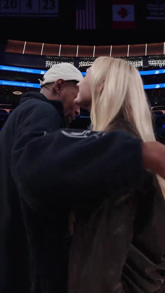 卡梅倫布林克這大長腿，KD都得多看幾眼