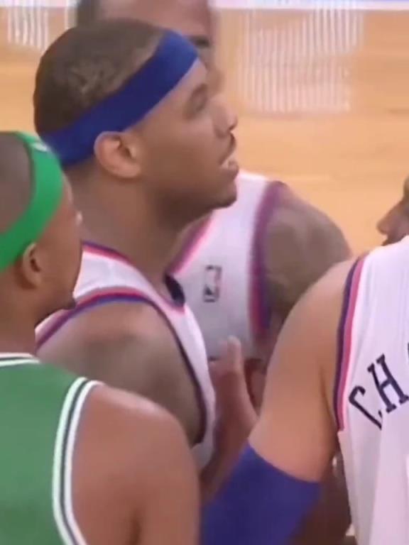 社會(huì)瓜！當(dāng)年安東尼與加內(nèi)特發(fā)生沖突，賽后瓜哥帶人堵綠軍大巴